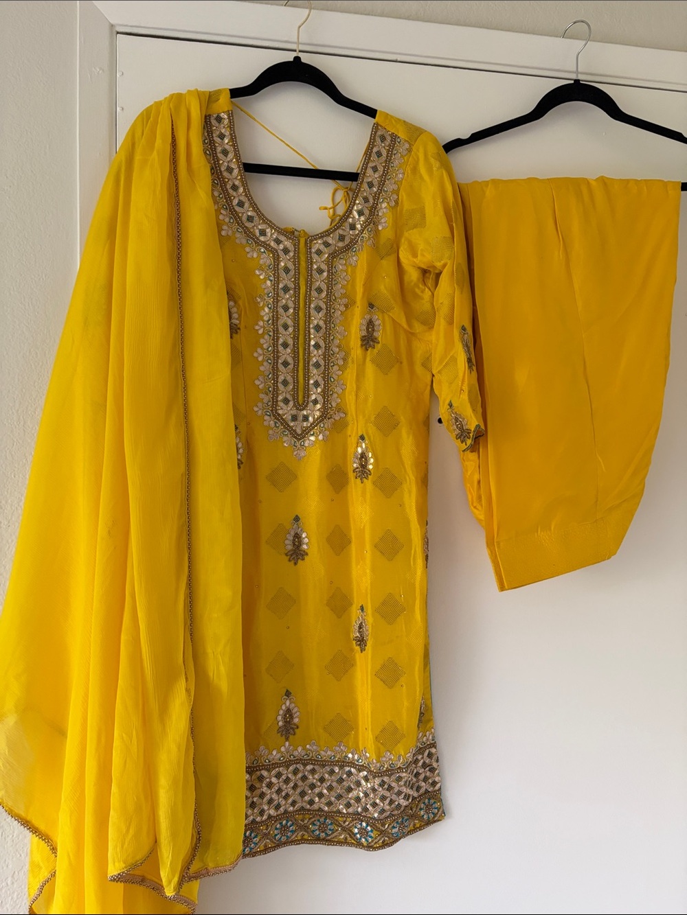 3 piece india outfit Yellow Embellished Women Salwar Kameez Set Indian suit